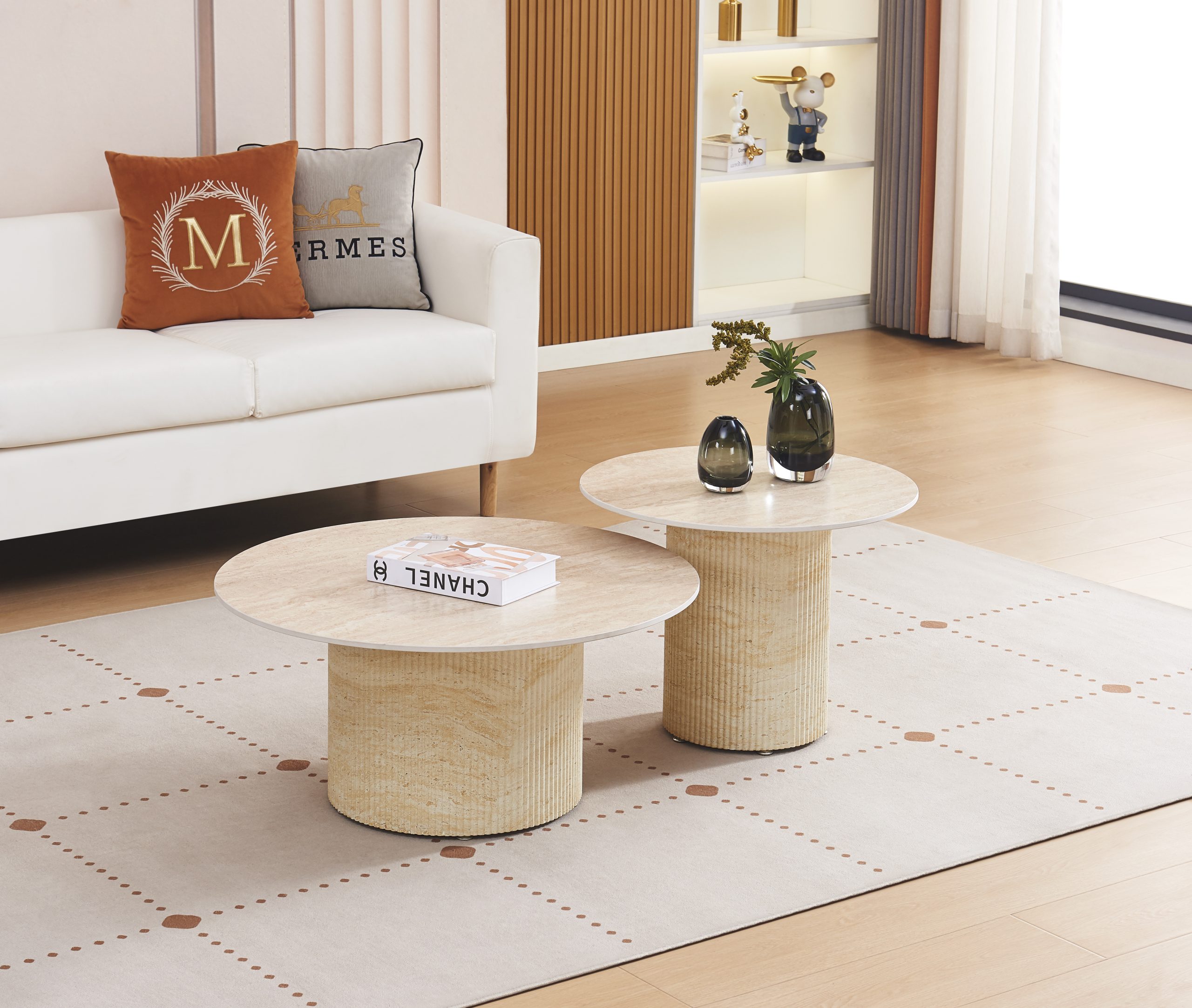 IMG_3424-scaled-1.jpeg Table Basse Duo Baieta Pieds Beige Céramique Travertin – Image 1
