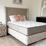 Lit Coffre Clouté - Velours Capitonné Beige